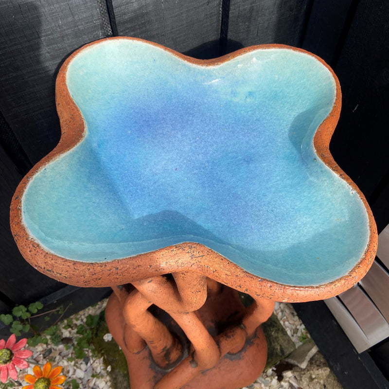 Quatrefoil Bird Bath